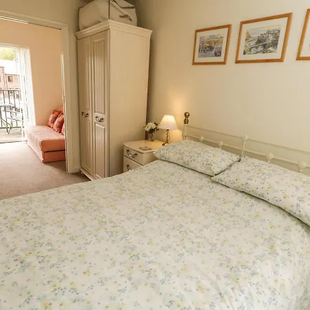 White Goose * 惠特比